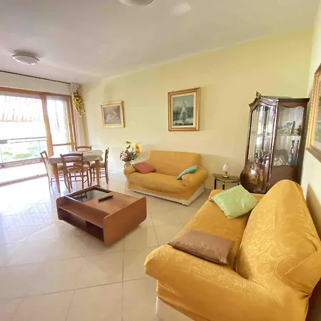 Apartment Bright 300 M From Sea Grottammare