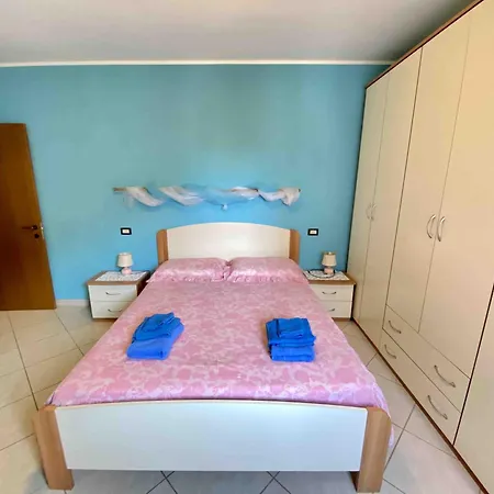 Apartment Bright 300 M From Sea *