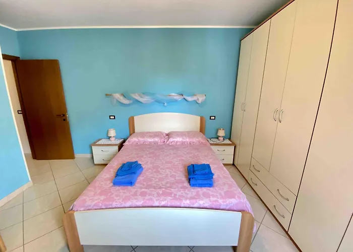 Apartment Bright 300 M From Sea *